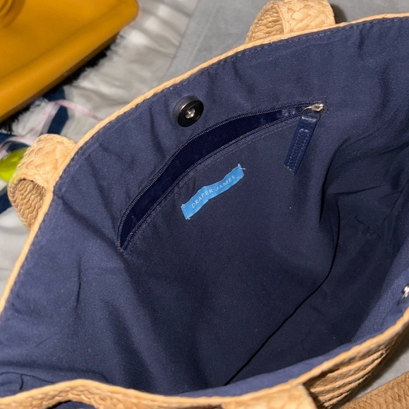 Draper James by Reese Witherspoon Everyday Straw Shoulder Bag W/ Navy - Picture 10 of 11